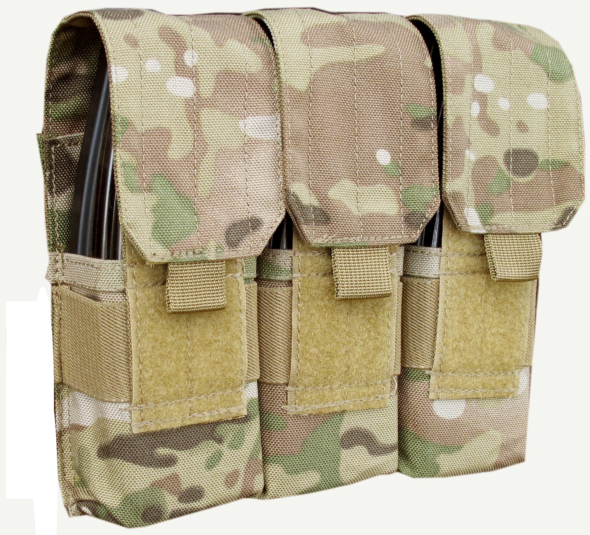 P13 3 AR Mag Pouches Triple mag holder with elastic cord and finger tab for easy and quick accessibility. 3 m.o.l.l.e straps in front, m.o.l.l.e. straps