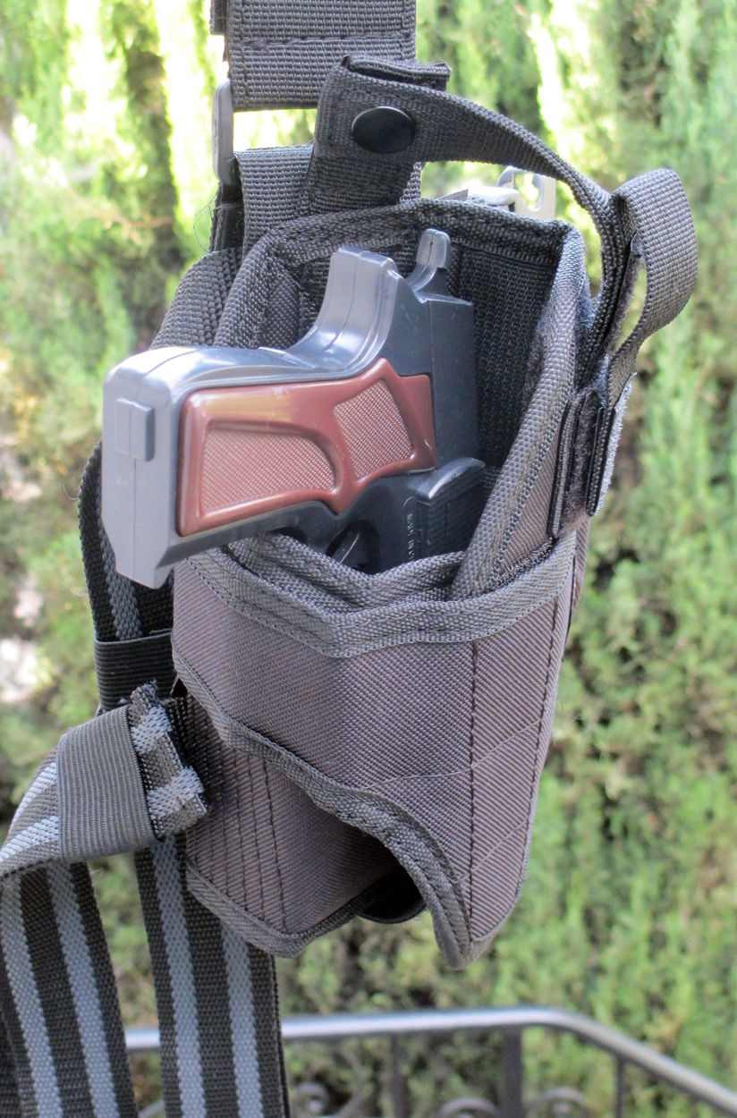 P34-BK Drop Leg Holster Black Right Hand Tactical Gear w/ Magazine Holder Explorer